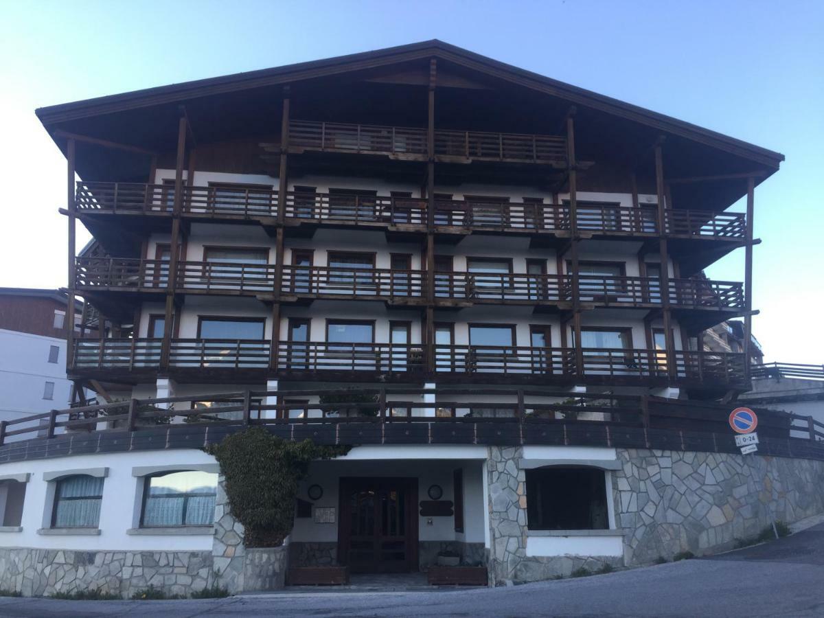 Apartamento Royal Colle Colle Sestriere Exterior foto